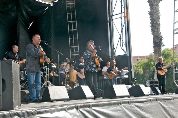 gypsy-kings-concert-avila-beach-34