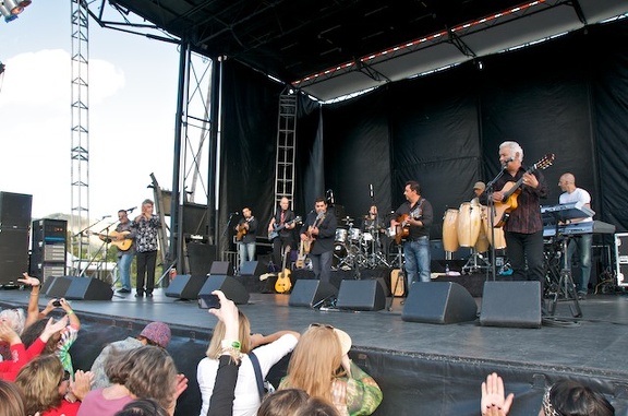 gypsy-kings-concert-avila-beach-69